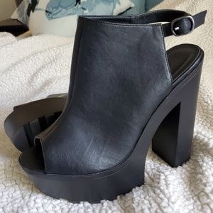 LULU*S Platform Sandals